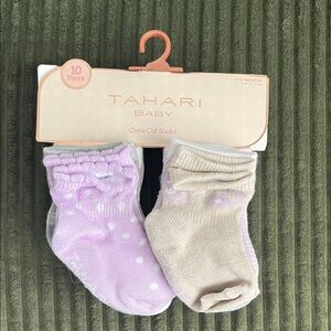 Tahari Baby Crew Socks - Lavender and Beige
